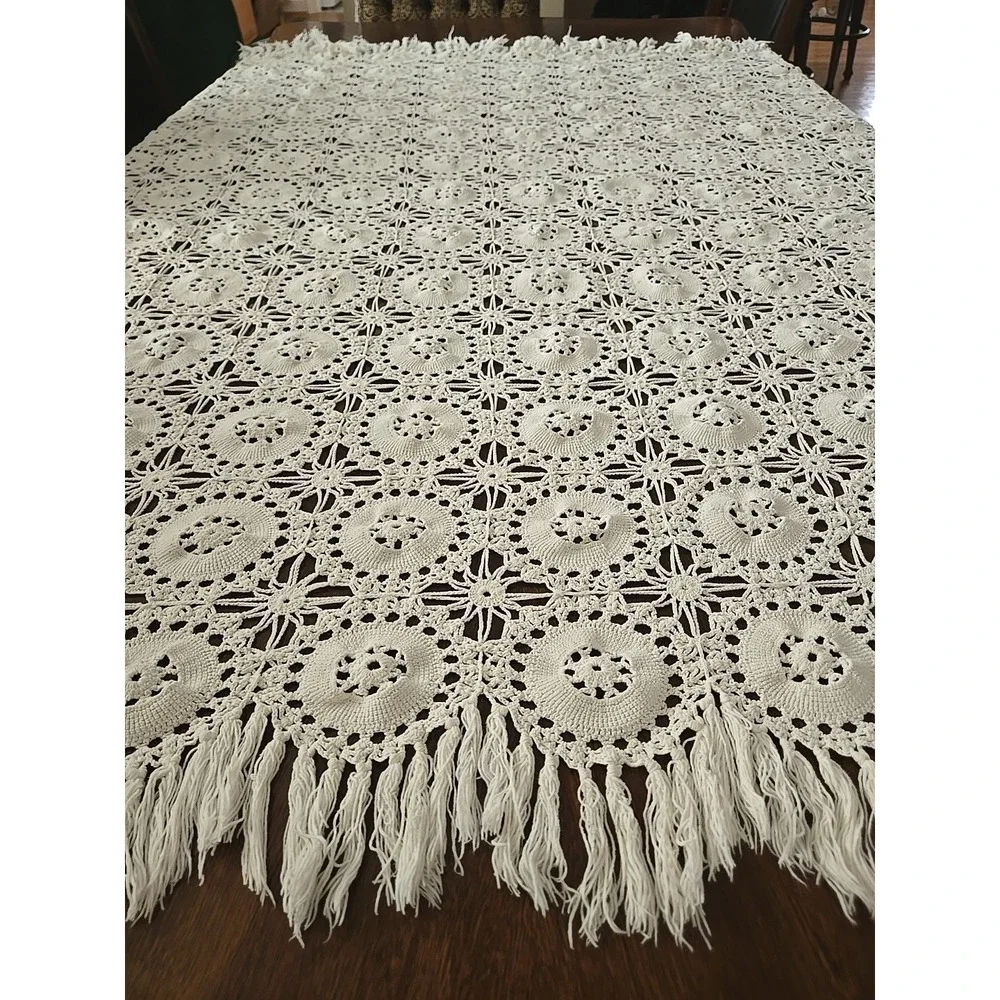 Vintage Hand Crocheted‎ Ecru Tablecloth or Coverlet Beadspread 72 × 65